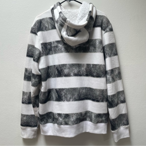 Machine Clothing Company’s white/black/gray striped Sweater S: L - Picture 2 of 6